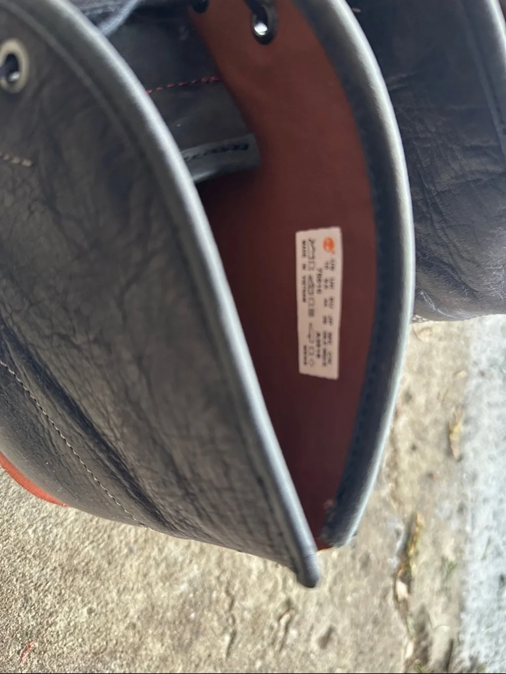 Timberland Black Leather Chukka Boots with Brown Trim - Picture 3 of 5